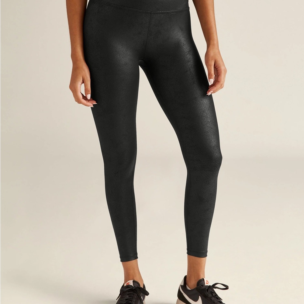 Beyond Yoga Shimmer Black Leggings